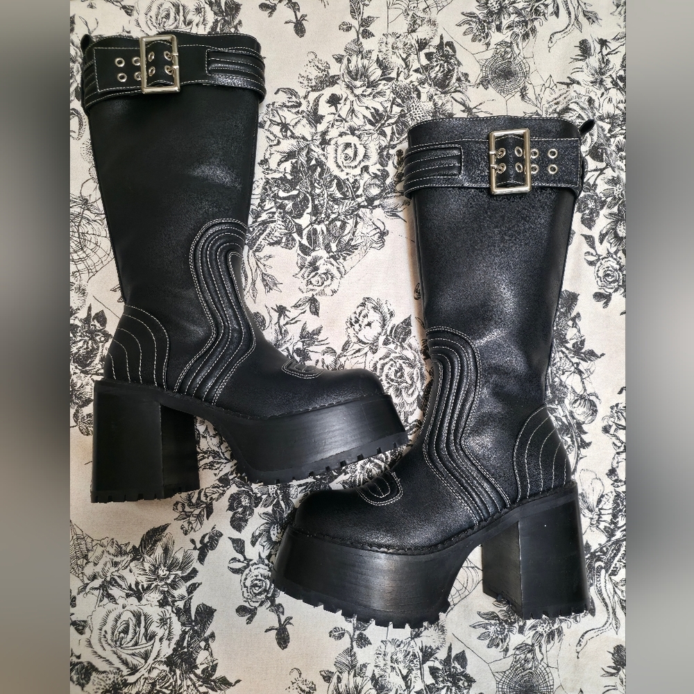 Dolls Kill Roadway Platform Combat Boots Generation Kiss SOLD OUT